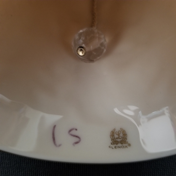 Vintage 1985 Lenox Christmas Bell Angel Ornament 24kt Gold Trim Orginal Box - Picture 4 of 11